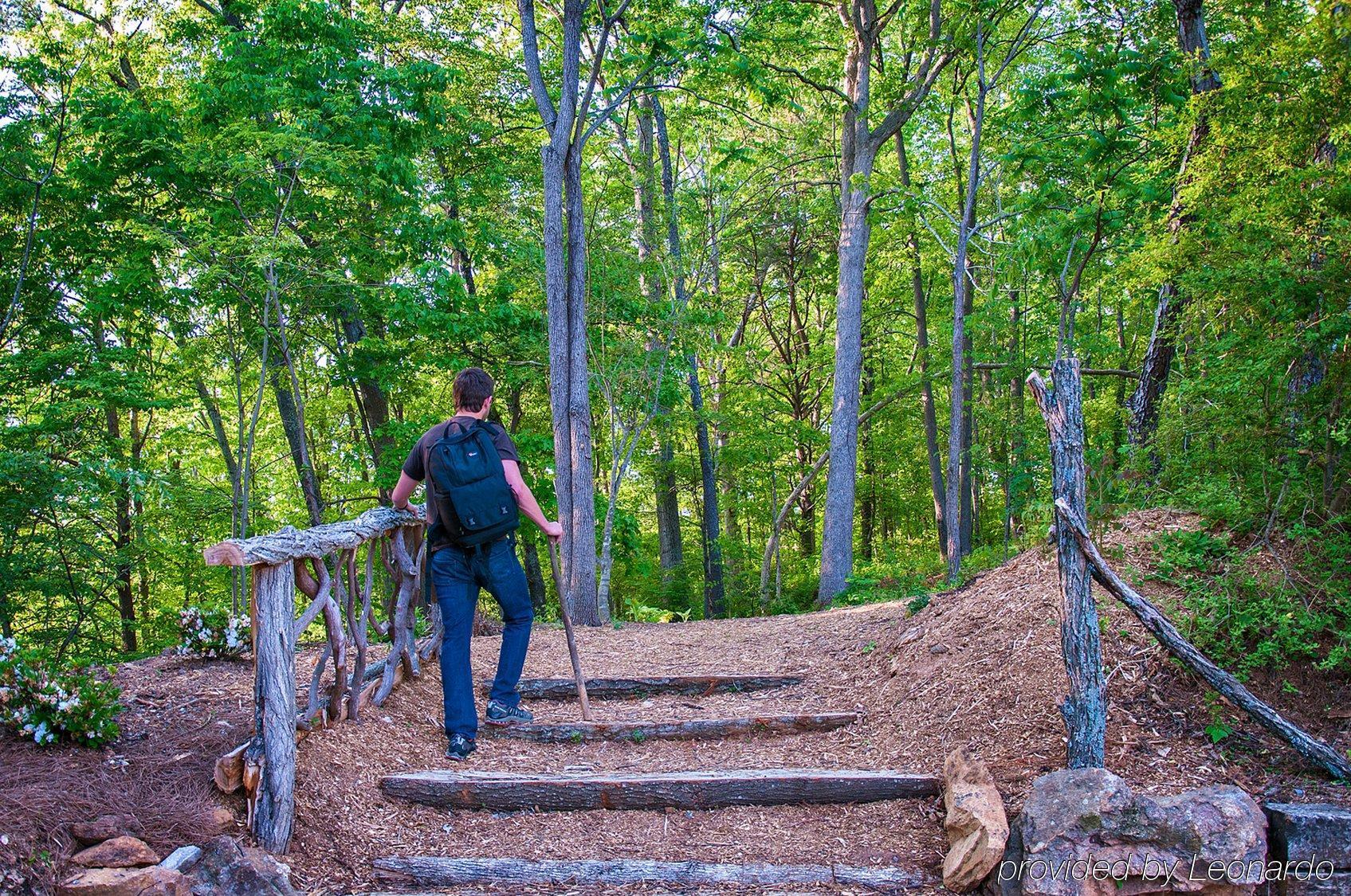Holiday Inn Asheville East-Blue Ridge Pkwy By Ihg Bagian luar foto