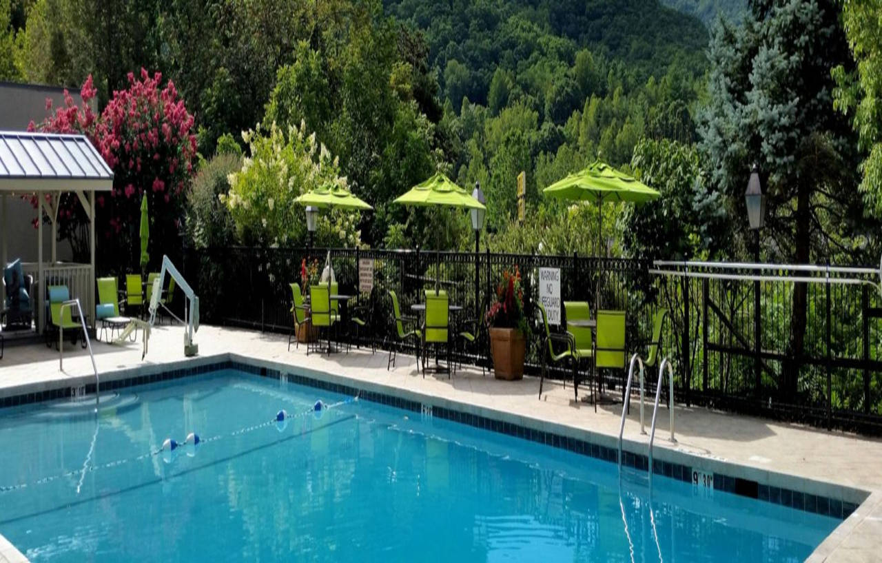 Holiday Inn Asheville East-Blue Ridge Pkwy By Ihg Bagian luar foto